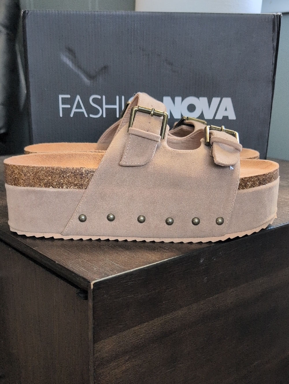 Fashion Nova Taupe Suede Platform Buckle Slide Sandals 11